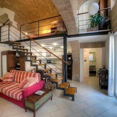 Stilnuovo Charming Apartment In Siena'S Historic Center, Very Close To Piazza Del Campo المظهر الخارجي الصورة